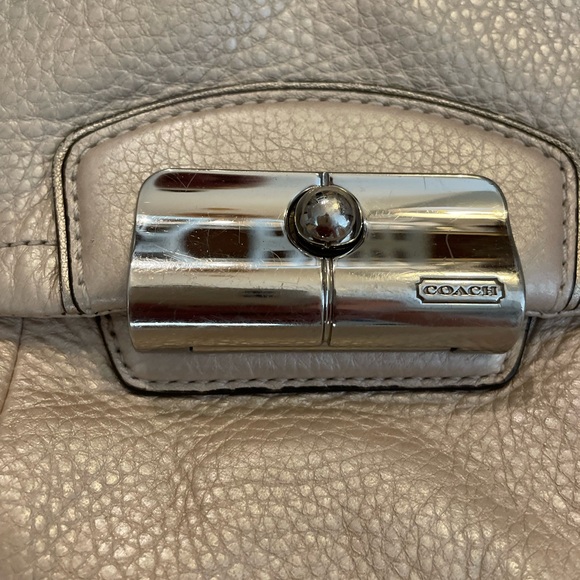 COACH Kristin pebbled leather purse - Picture 4 of 11